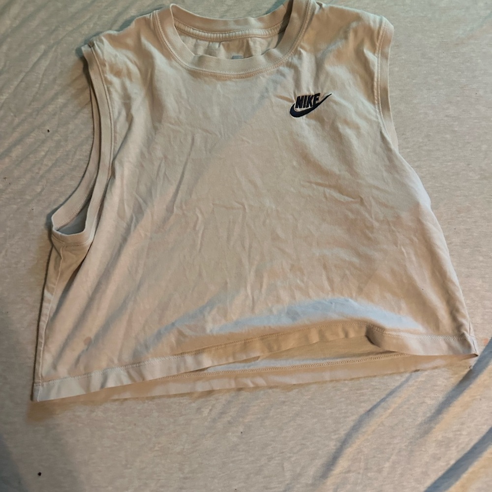 Nike Women's beige Sleeveless workout Top